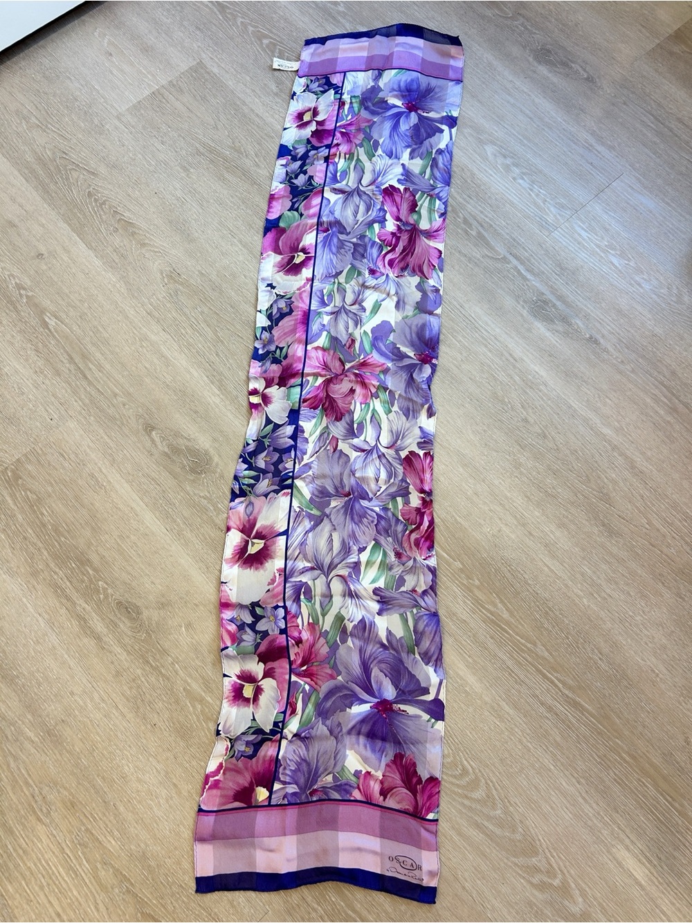 Vintage Oscar de la Renta silk scarf purple floral print scarf - Picture 6 of 7